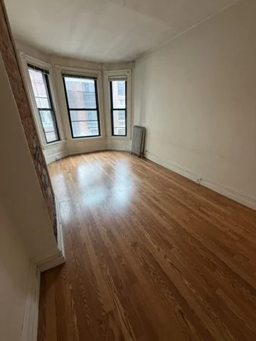 2 bed, 1 bath apartment for rent at 16 Isabella Unit 2, Bay Village — photo 3 of 16