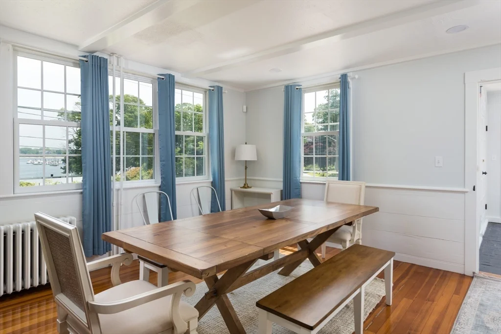 5 bed, 3 bath apartment for rent at 16 Jefferson Shores Rd, Cohasset Narrows — photo 12 of 39