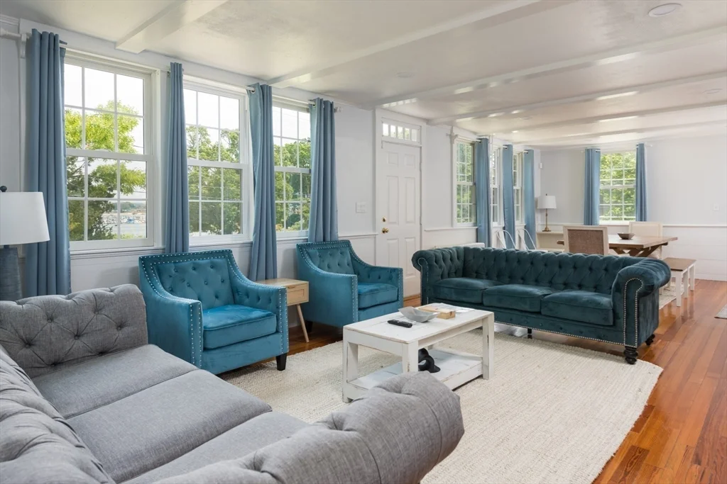 5 bed, 3 bath apartment for rent at 16 Jefferson Shores Rd, Cohasset Narrows — photo 10 of 39