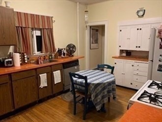 2 bed, 1 bath apartment for rent at 16 Jerome St Unit 16, Medford — photo 5 of 14