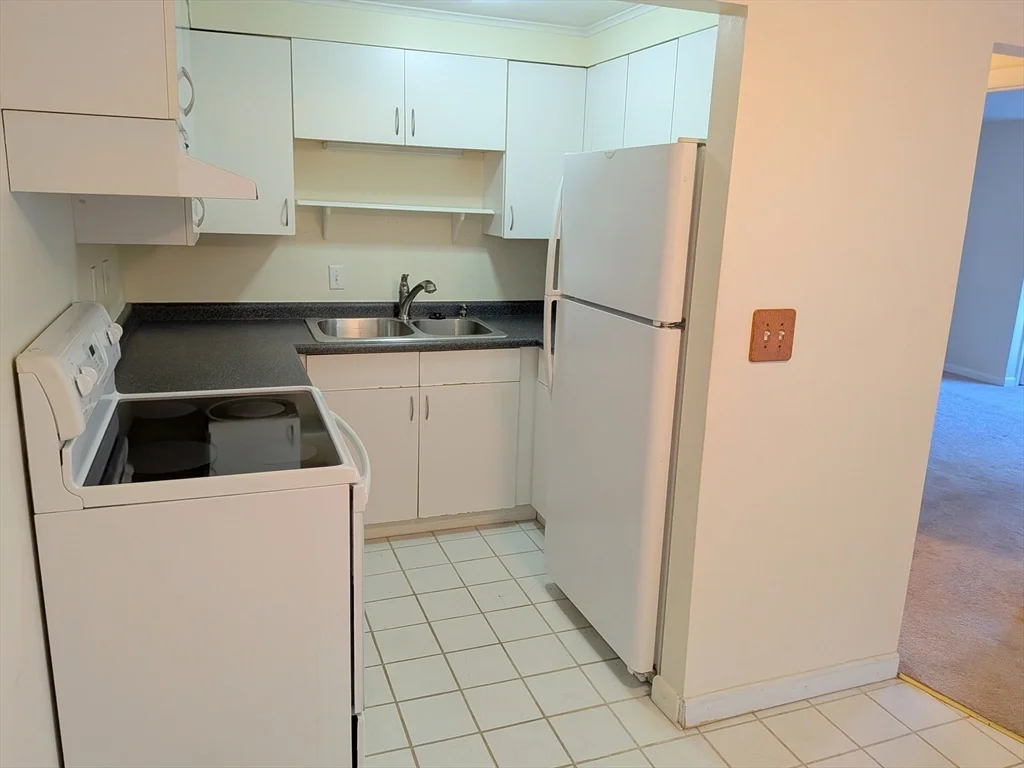 1 bed, 1 bath apartment for rent at 16 Juniper Rd Unit 14A, North Attleboro — photo 7 of 14