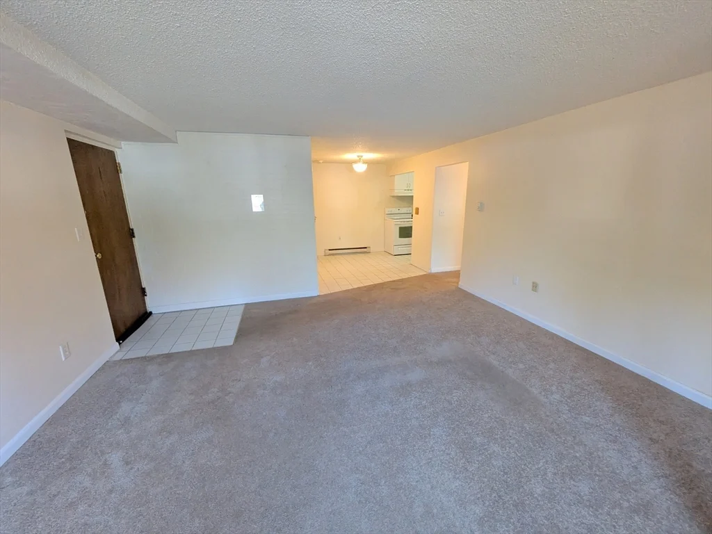 1 bed, 1 bath apartment for rent at 16 Juniper Rd Unit 14A, North Attleboro — photo 3 of 14