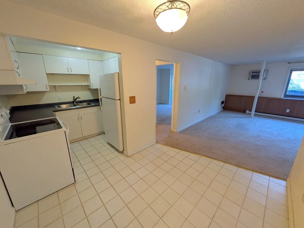 1 bed, 1 bath apartment for rent at 16 Juniper Rd Unit 14A, North Attleboro — photo 6 of 14