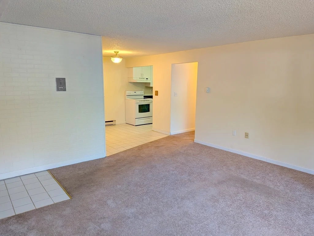 1 bed, 1 bath apartment for rent at 16 Juniper Rd Unit 14A, North Attleboro — photo 2 of 14