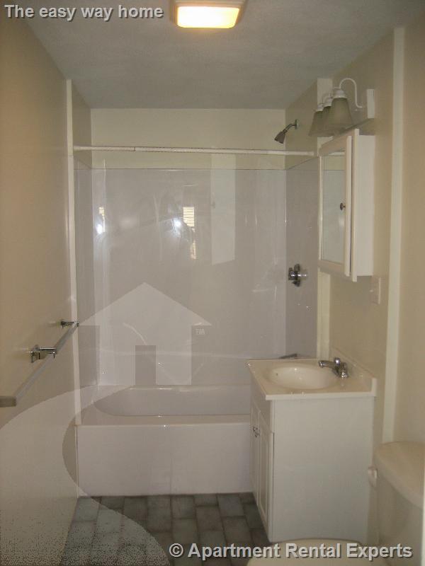 1 bed, 1 bath apartment for rent at 16 Kidder Ave Unit 2, Davis Square — photo 8 of 10