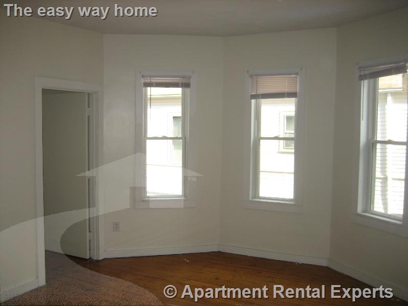 1 bed, 1 bath apartment for rent at 16 Kidder Ave Unit 2, Davis Square — photo 4 of 10