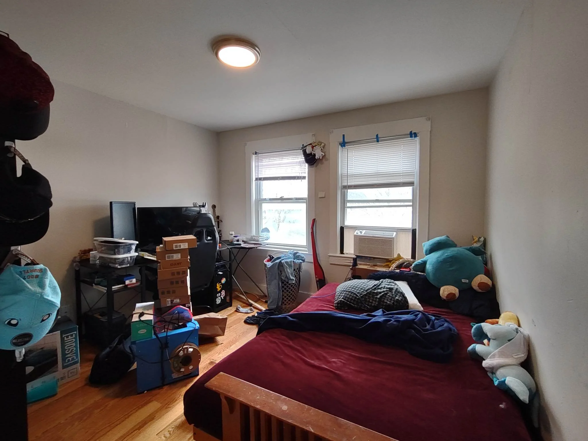 4 bed, 1 bath apartment for rent at 16 Kilby St Unit 3, Woburn — photo 6 of 12