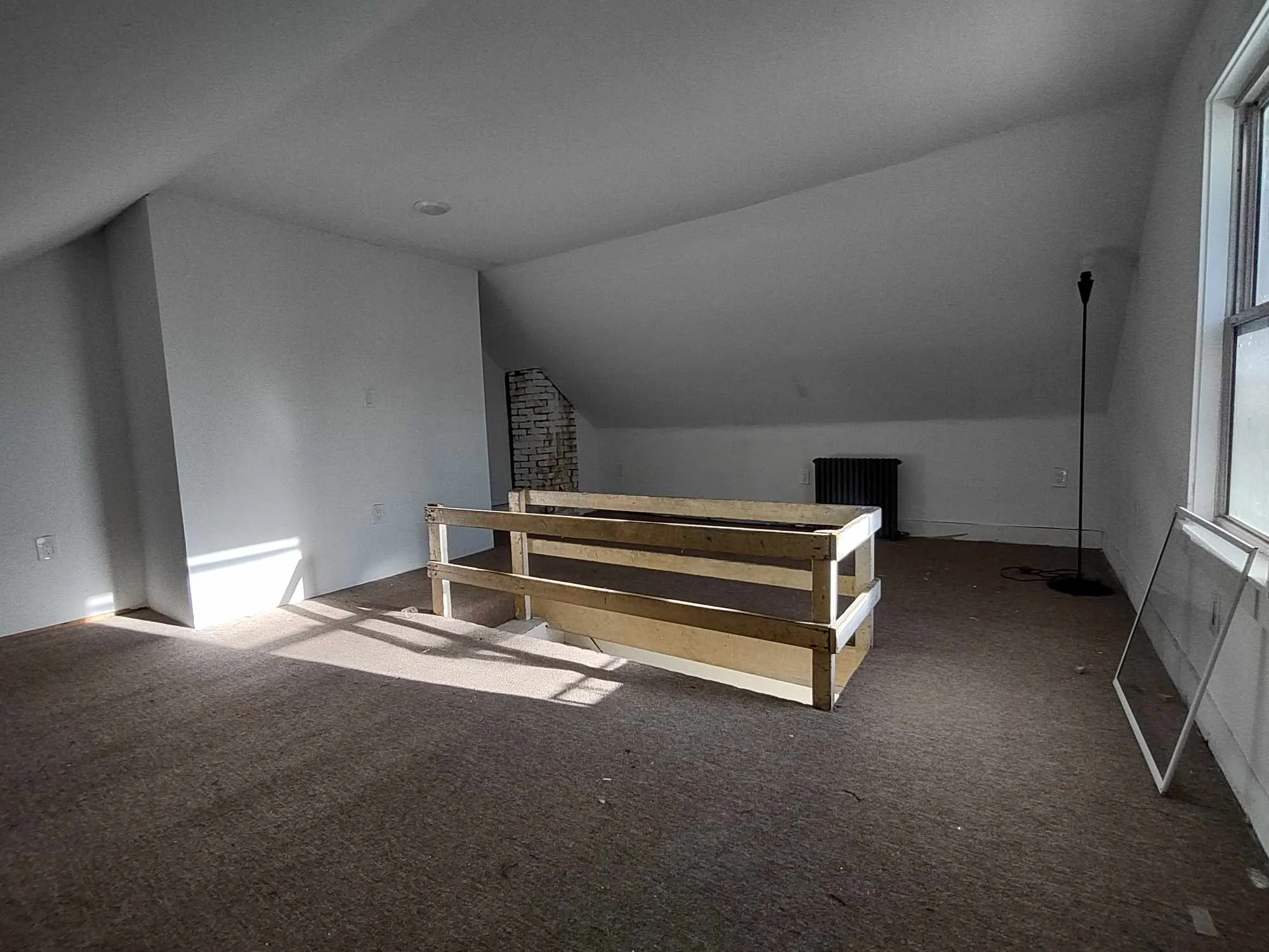4 bed, 1 bath apartment for rent at 16 Kilby St Unit 3, Woburn — photo 9 of 12