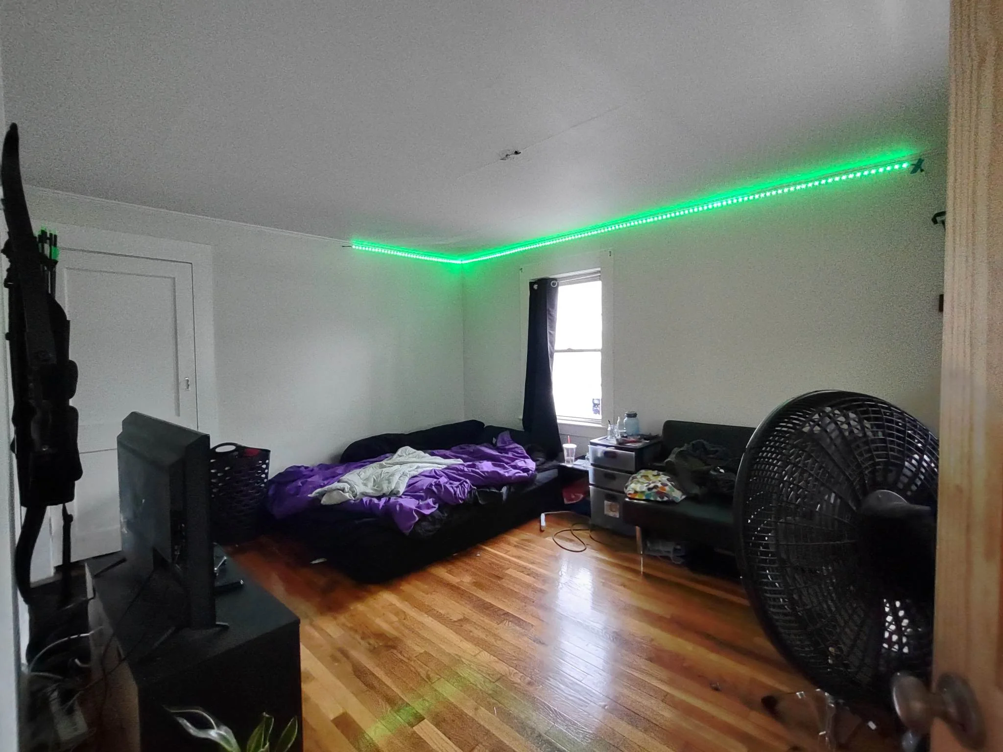 4 bed, 1 bath apartment for rent at 16 Kilby St Unit 3, Woburn — photo 3 of 12