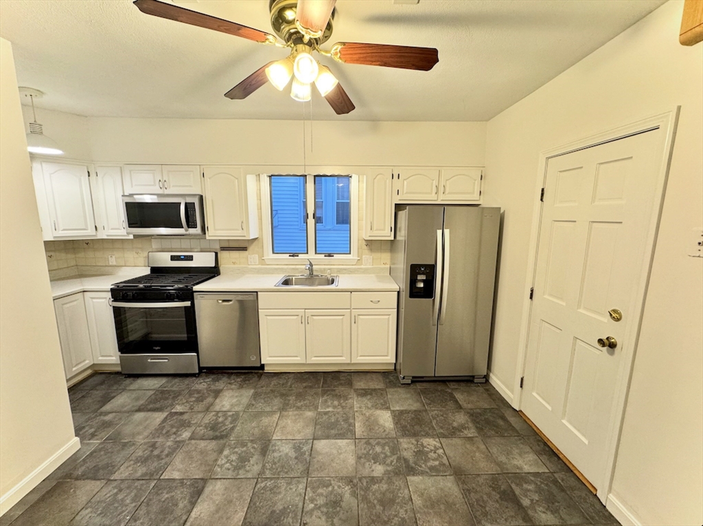 3 bed, 2 bath apartment for rent at 16 Kondazian St Unit 16, Watertown — photo 35 of 42