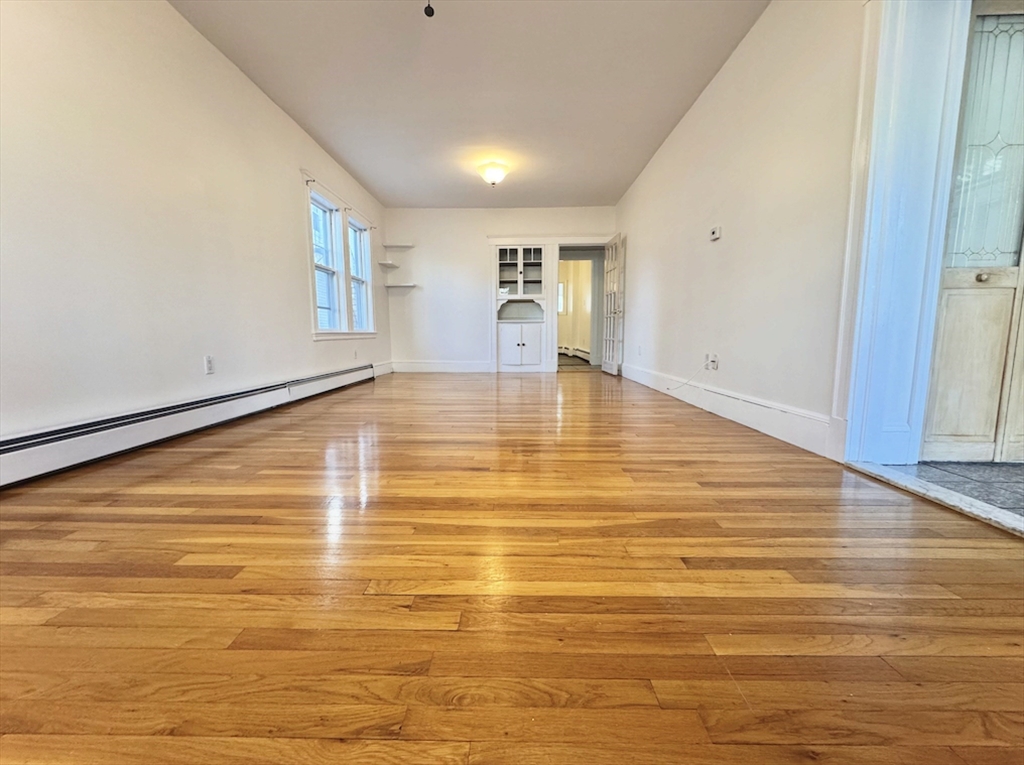 3 bed, 2 bath apartment for rent at 16 Kondazian St Unit 16, Watertown — photo 4 of 42