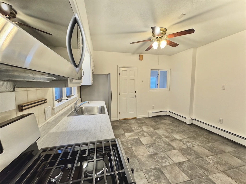 3 bed, 2 bath apartment for rent at 16 Kondazian St Unit 16, Watertown — photo 36 of 42