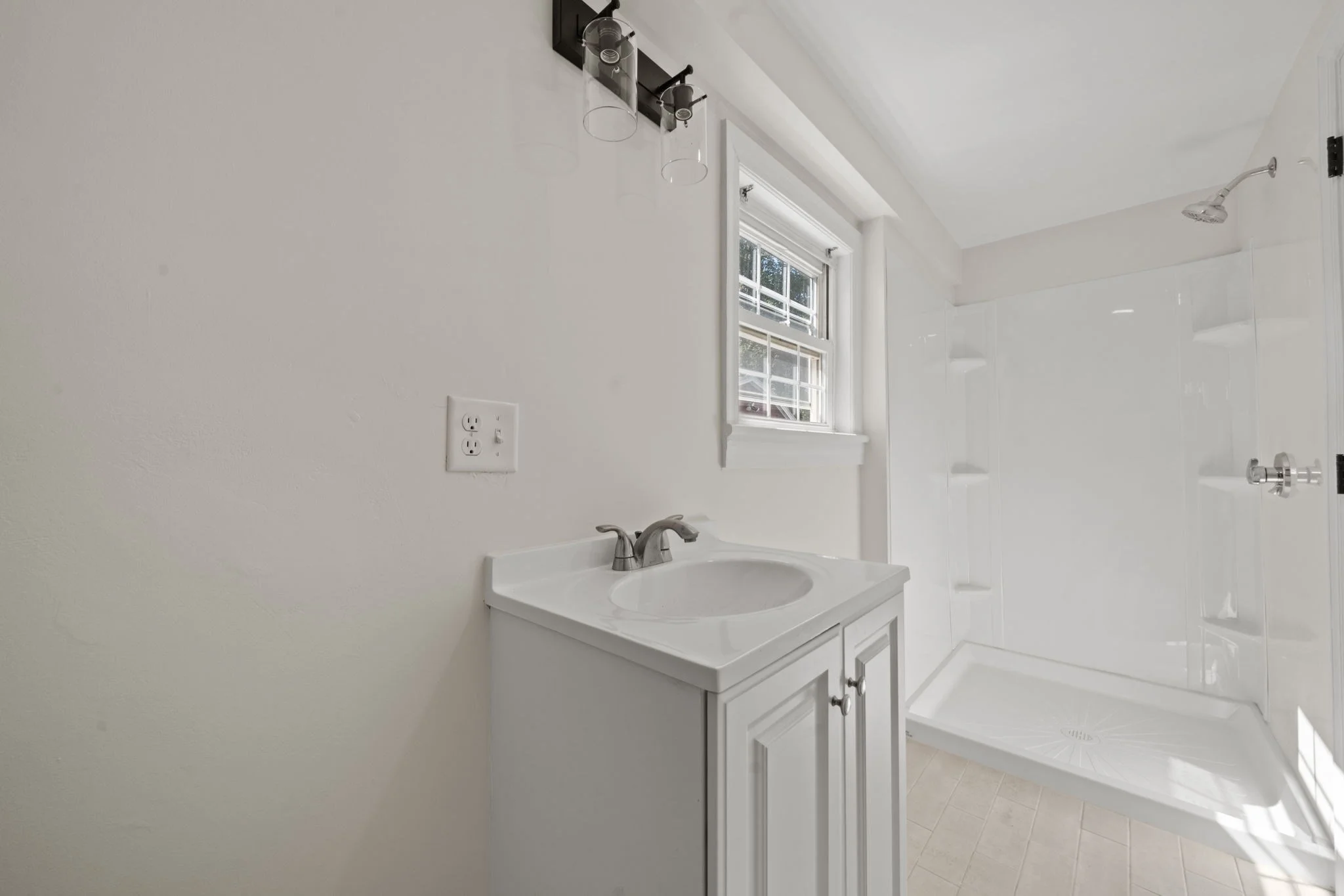 1 bed, 2 bath apartment for rent at 16 Lafayette St Unit 1, Wakefield — photo 8 of 12