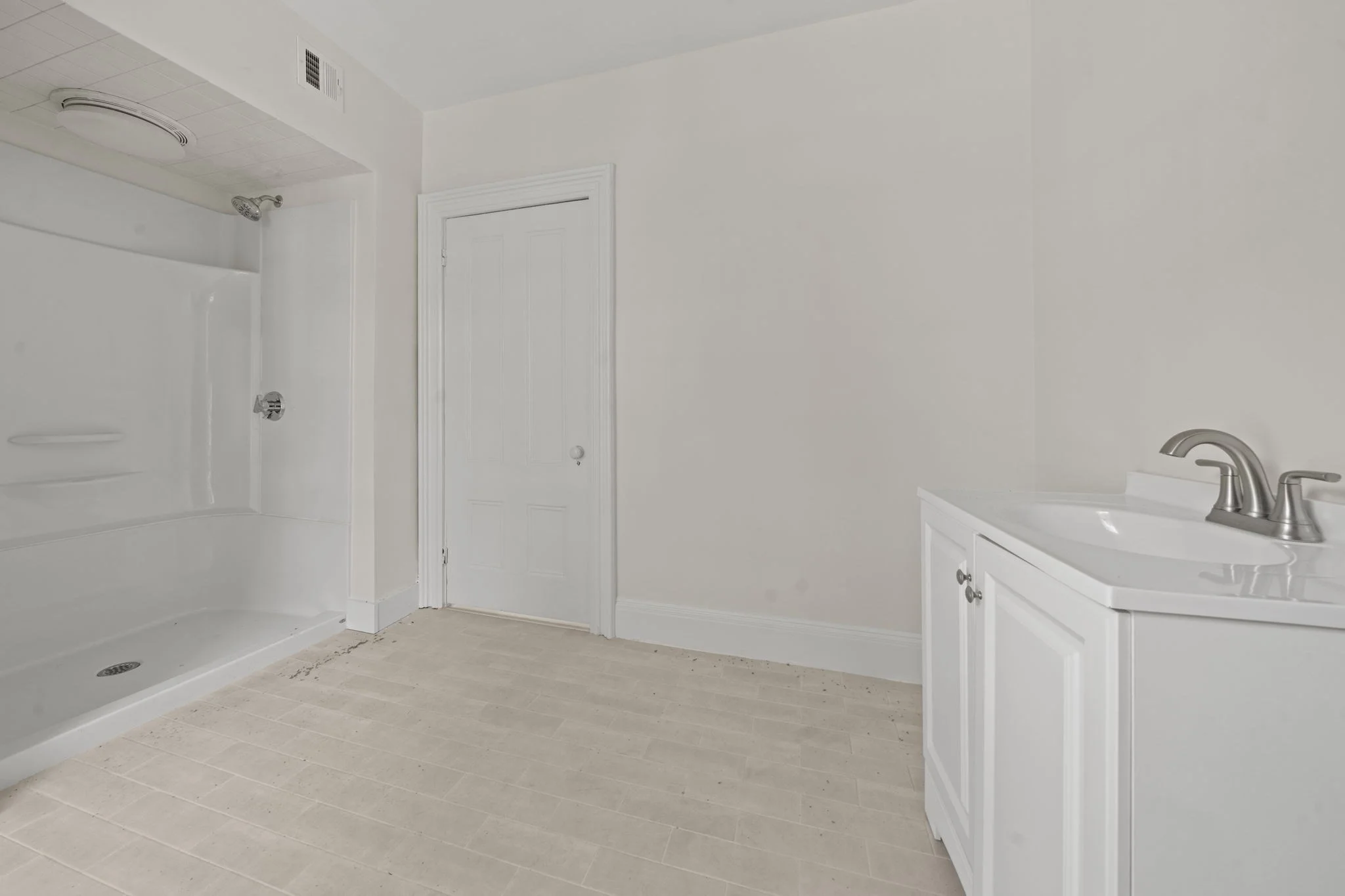 3 bed, 2 bath apartment for rent at 16 Lafayette St Unit 2, Wakefield — photo 7 of 17