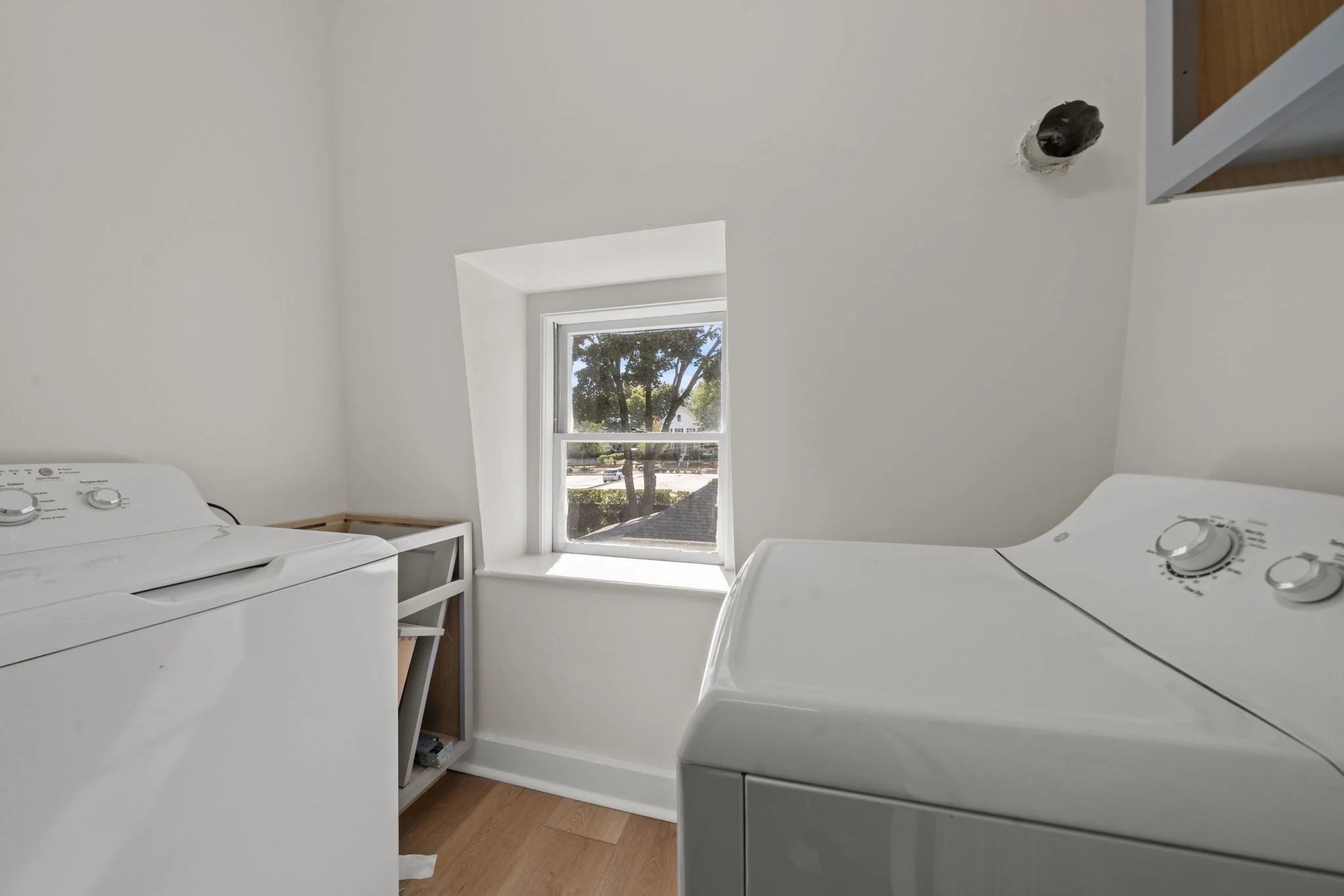 3 bed, 2 bath apartment for rent at 16 Lafayette St Unit 2, Wakefield — photo 5 of 17