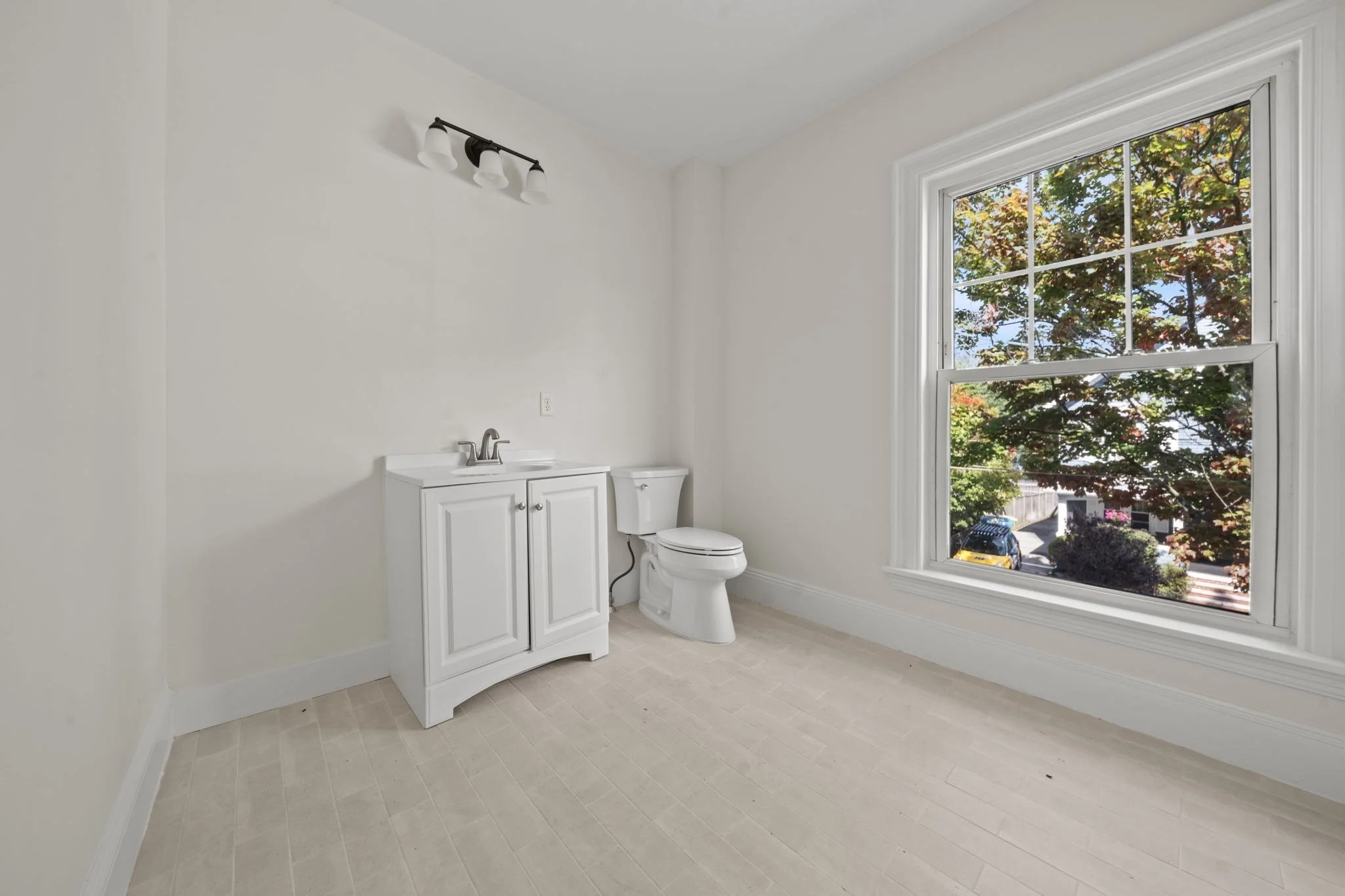 3 bed, 2 bath apartment for rent at 16 Lafayette St Unit 2, Wakefield — photo 15 of 17