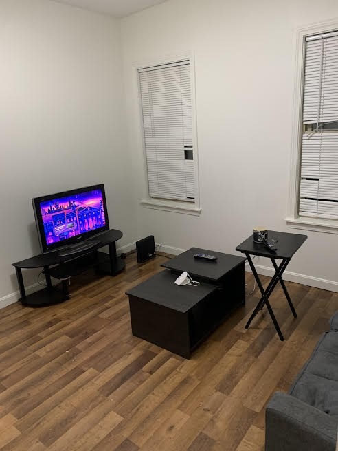 2 bed, 1 bath apartment for rent at 16 Leeds St Unit 1, South Boston — photo 3 of 17