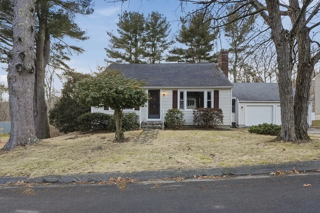 3 bed, 1 bath apartment for rent at 16 Liberty Dr, Shrewsbury — photo 1 of 34
