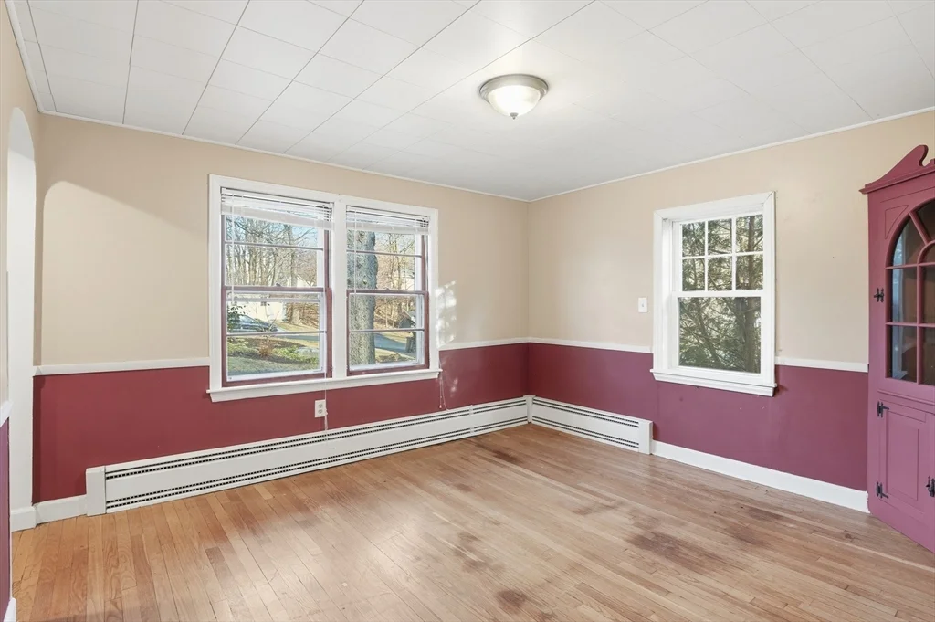 3 bed, 1 bath apartment for rent at 16 Liberty Dr, Shrewsbury — photo 15 of 34
