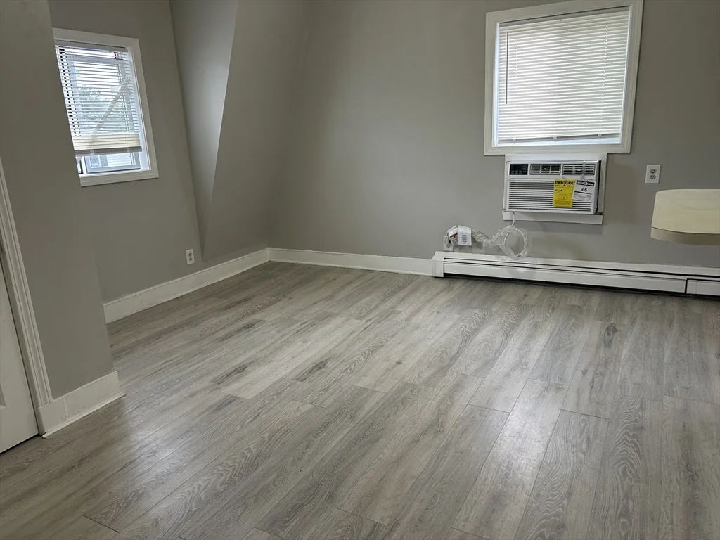 1 bed, 1 bath apartment for rent at 16 Lincoln St Unit 3-5, Malden — photo 4 of 7