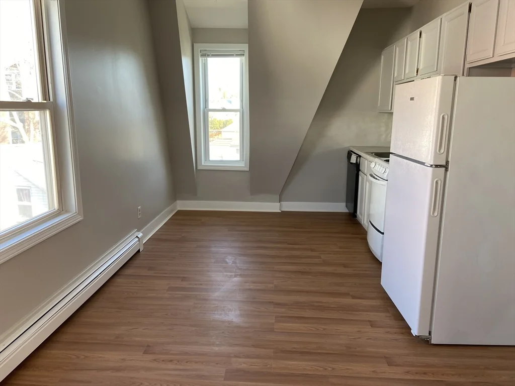 1 bed, 1 bath apartment for rent at 16 Lincoln St Unit 3-6, Malden — photo 2 of 11
