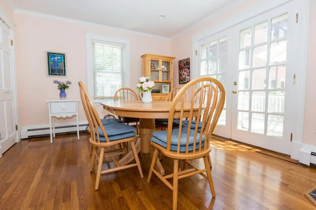 3 bed, 3 bath apartment for rent at 16 Linden Pl Unit A, Brookline Village — photo 6 of 23
