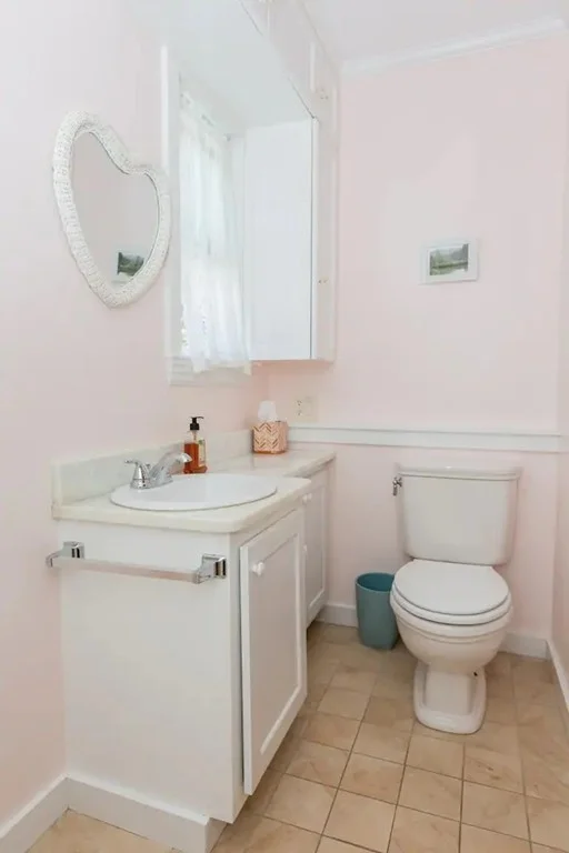 3 bed, 3 bath apartment for rent at 16 Linden Pl Unit A, Brookline Village — photo 19 of 23