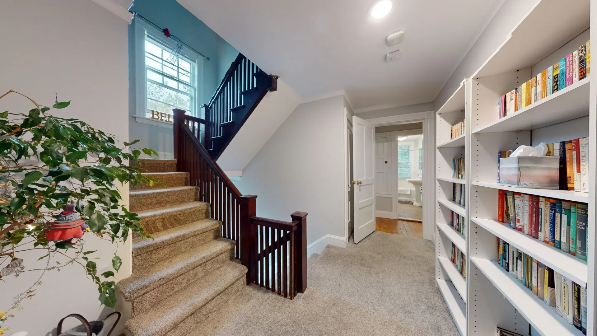 3 bed, 1 bath apartment for rent at 16 Linder Ter Unit 2, Hunnewell Hill — photo 4 of 10