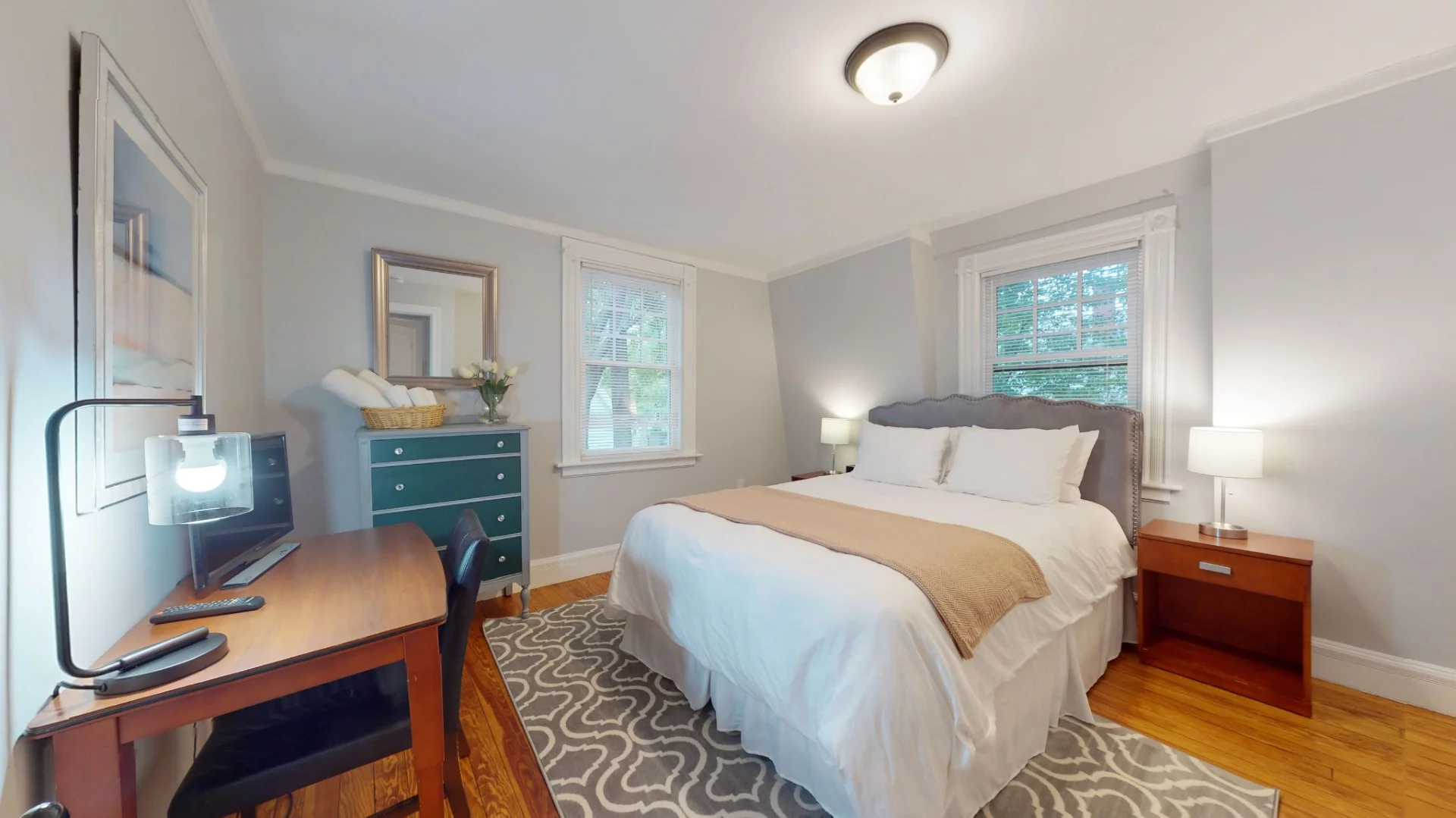 3 bed, 1 bath apartment for rent at 16 Linder Ter Unit 2, Hunnewell Hill — photo 3 of 10
