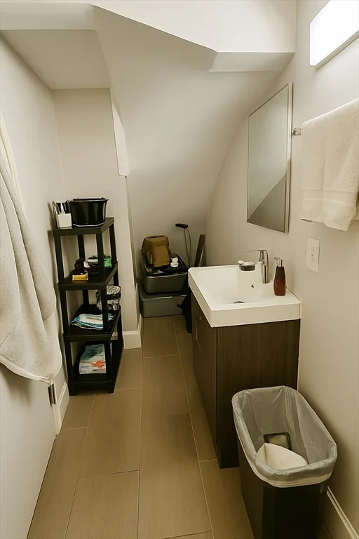 2 bed, 1 bath apartment for rent at 16 Linley Ter Unit 1, South Boston — photo 13 of 16