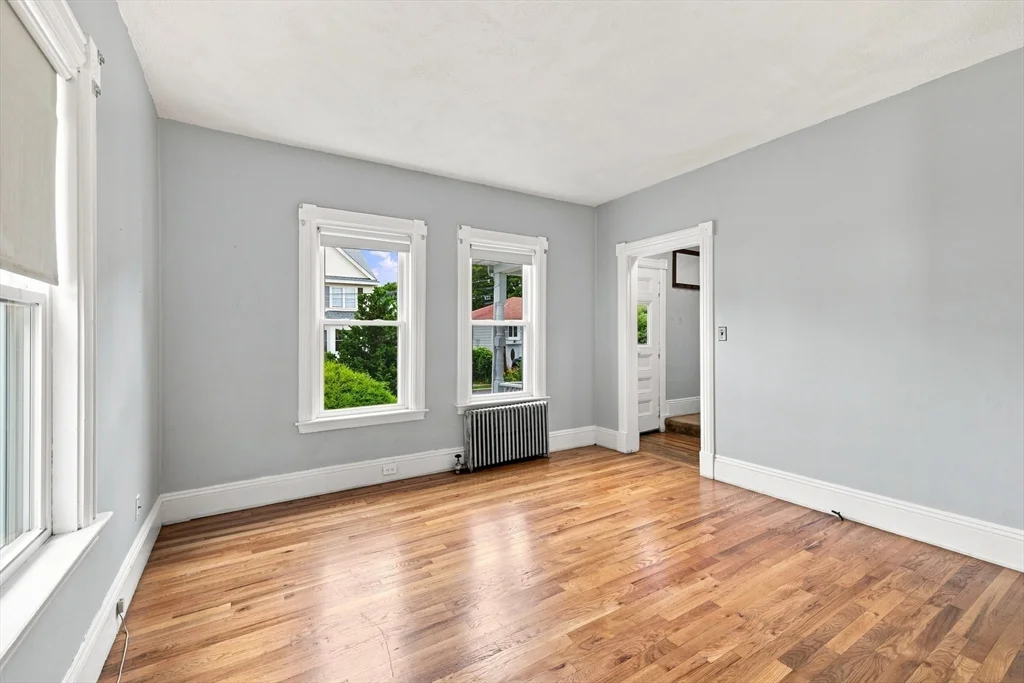 2 bed, 1 bath apartment for rent at 16 Lochwan St Unit 16, Winchester — photo 6 of 25