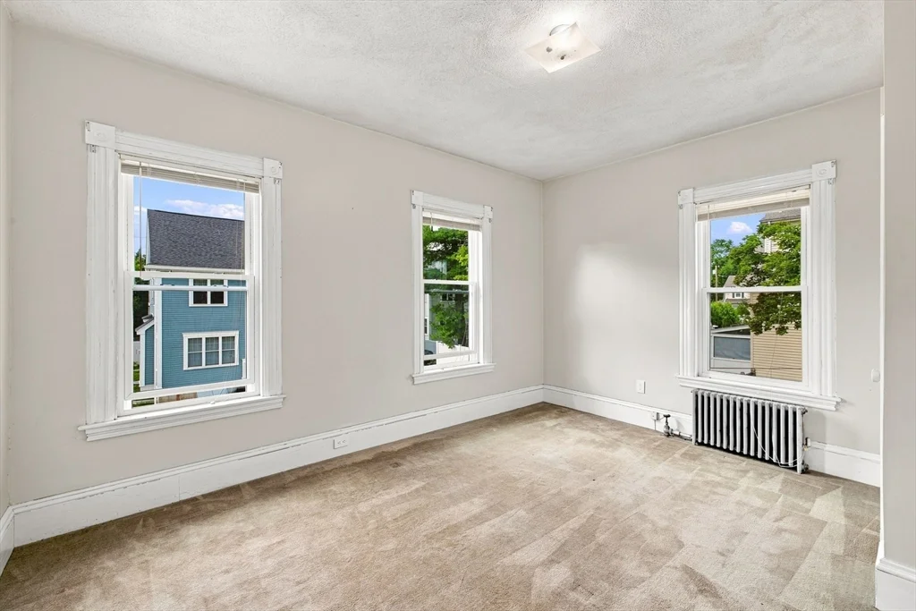 2 bed, 1 bath apartment for rent at 16 Lochwan St Unit 16, Winchester — photo 19 of 25