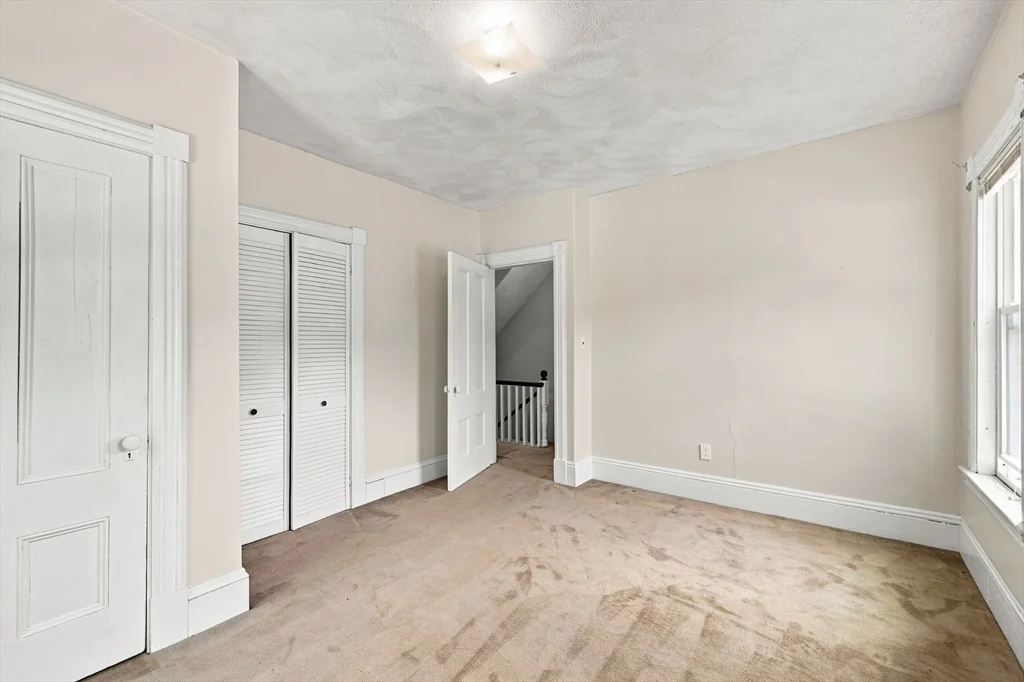 2 bed, 1 bath apartment for rent at 16 Lochwan St Unit 16, Winchester — photo 21 of 25