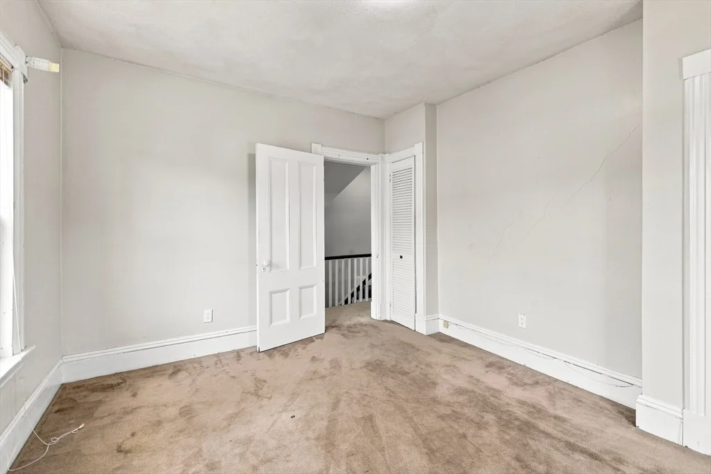 2 bed, 1 bath apartment for rent at 16 Lochwan St Unit 16, Winchester — photo 24 of 25