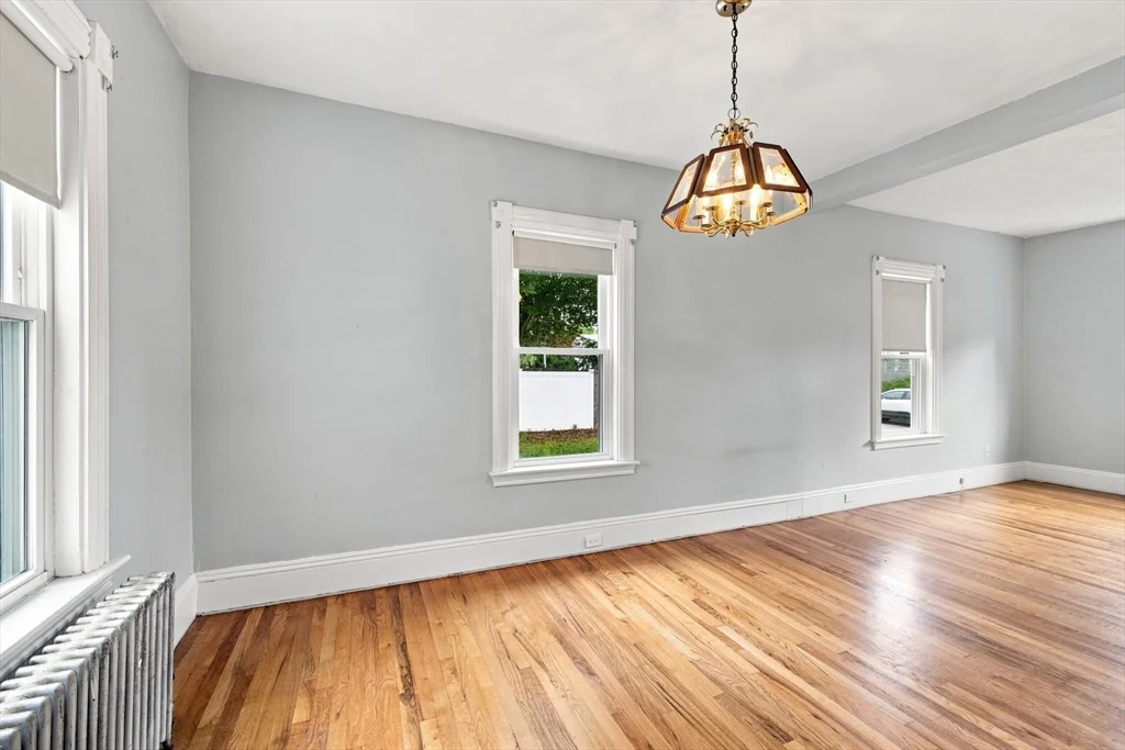 2 bed, 1 bath apartment for rent at 16 Lochwan St Unit 16, Winchester — photo 8 of 25