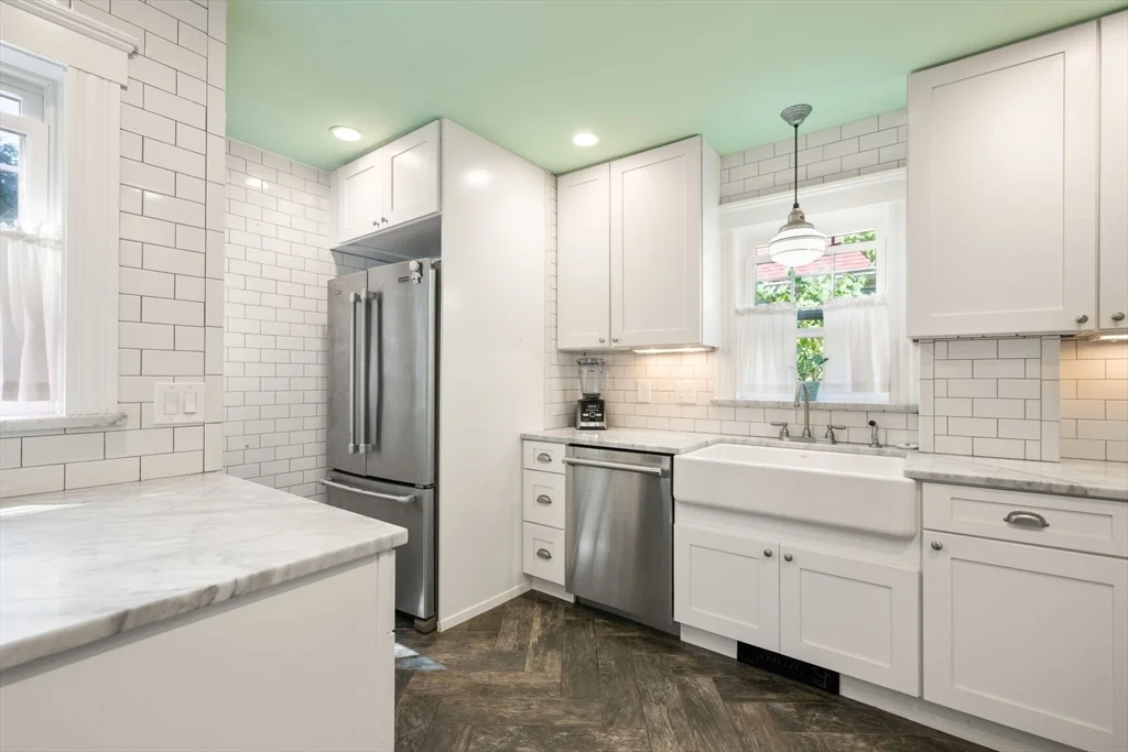 2 bed, 1 bath apartment for rent at 16 Longfellow Rd, Arlington Heights — photo 8 of 41