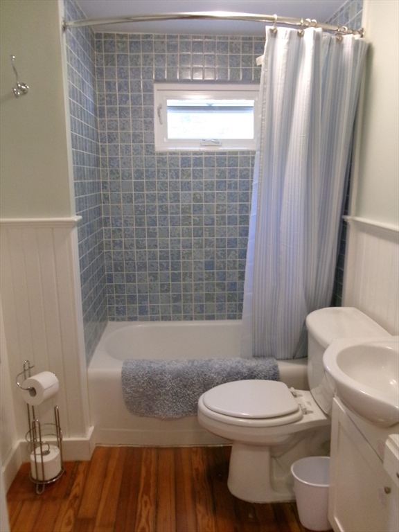 2 bed, 1 bath apartment for rent at 16 Lopresti Unit 0, Manomet — photo 9 of 12