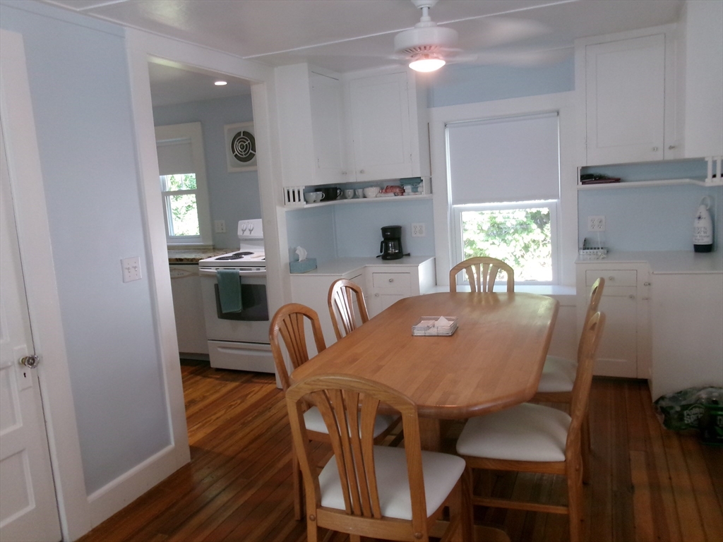 2 bed, 1 bath apartment for rent at 16 Lopresti Unit 0, Manomet — photo 6 of 12