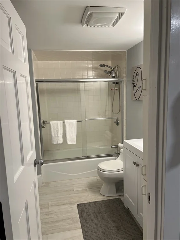 Studio bed, 1 bath apartment for rent at 16 Louisburg Sq Unit B, Beacon Hill — photo 12 of 18