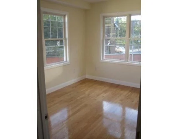 2 bed, 1 bath apartment for rent at 16 Magazine St Unit 2, Dorchester — photo 3 of 4