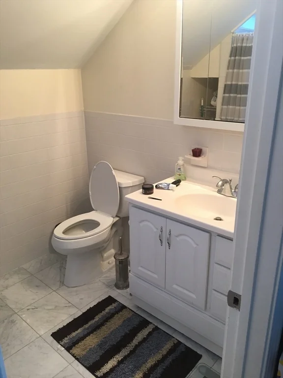 1 bed, 1 bath apartment for rent at 16 Magazine St Unit 3, Roxbury — photo 6 of 8