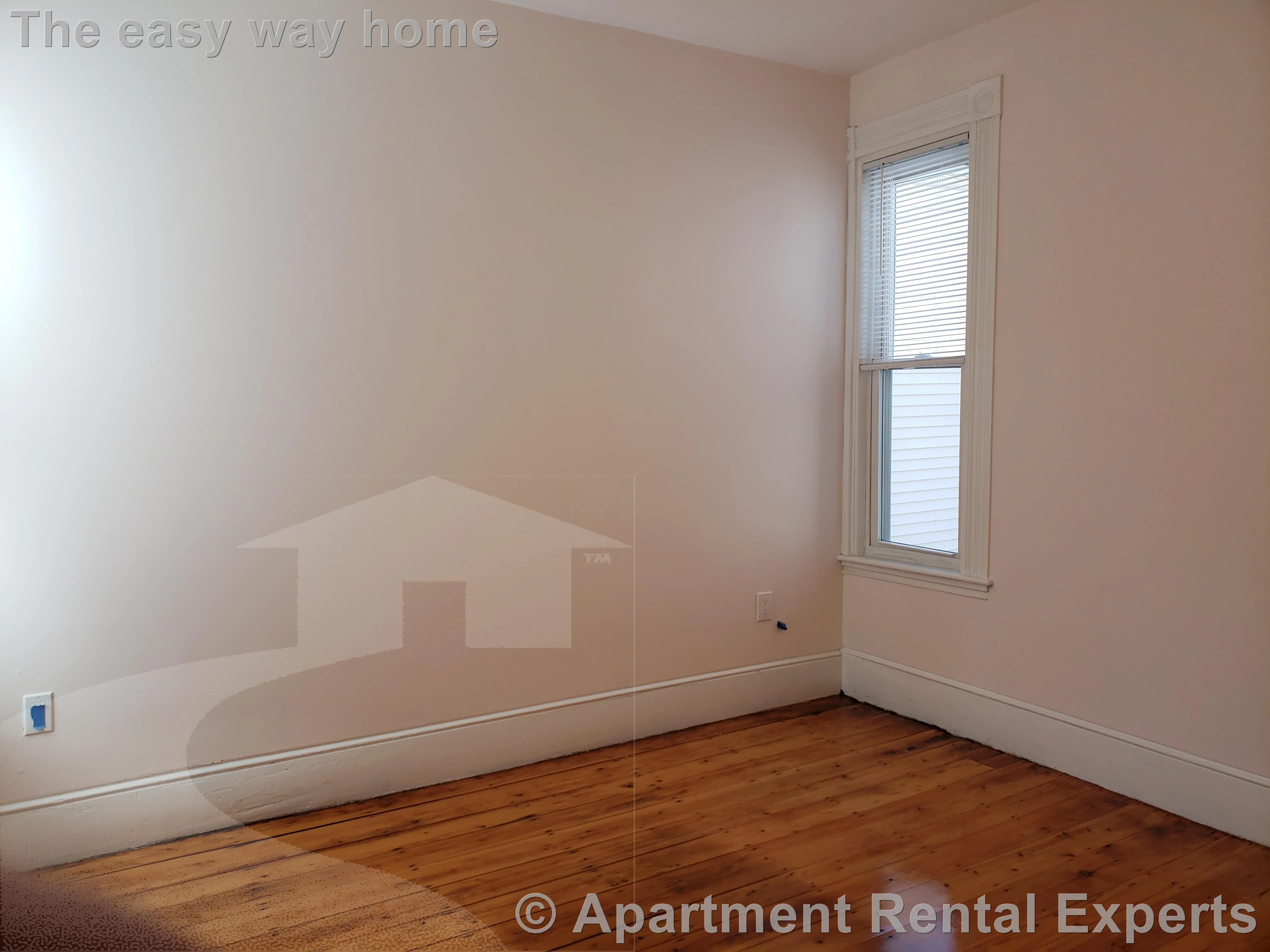 4 bed, 2 bath apartment for rent at 16 Marcella St, Boston — photo 5 of 30