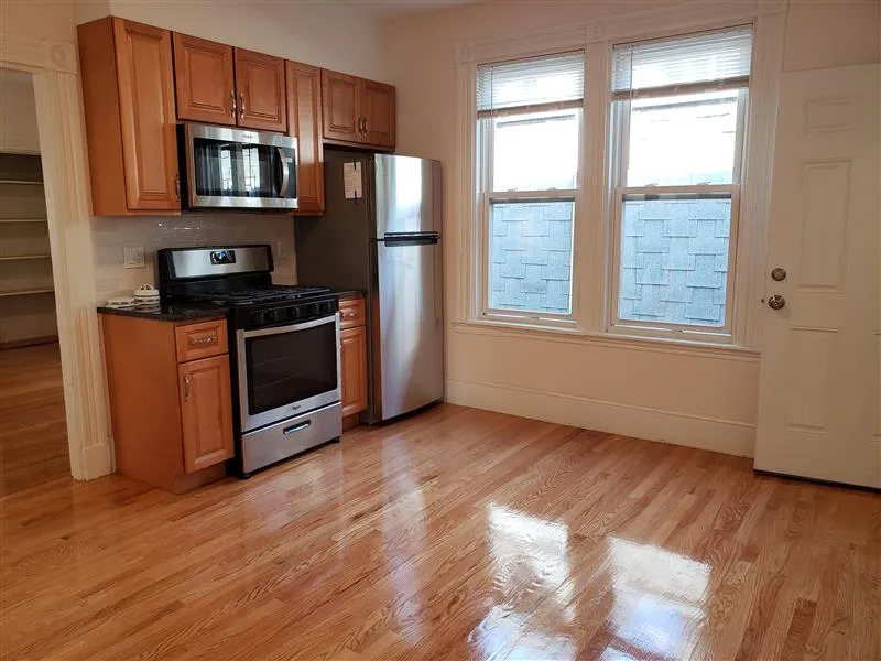 4 bed, 2 bath apartment for rent at 16 Marcella St Unit 1, Roxbury — photo 2 of 30