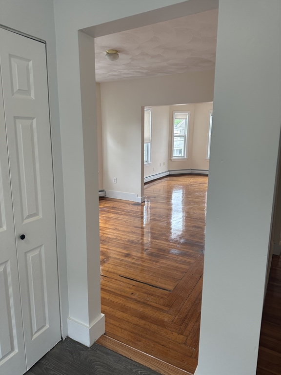 3 bed, 1 bath apartment for rent at 16 Mason St Unit 2, Salem — photo 9 of 15