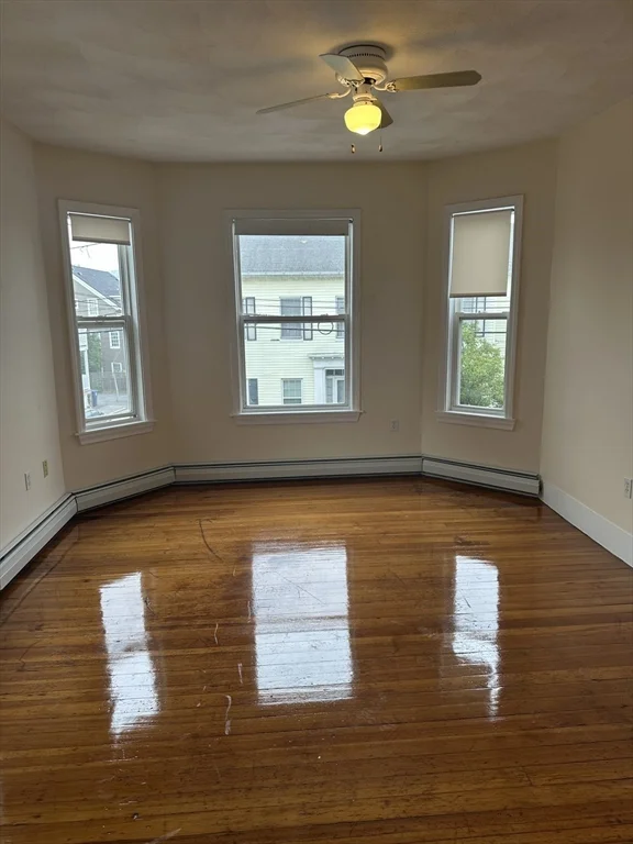 3 bed, 1 bath apartment for rent at 16 Mason St Unit 3, Glenwood — photo 8 of 16