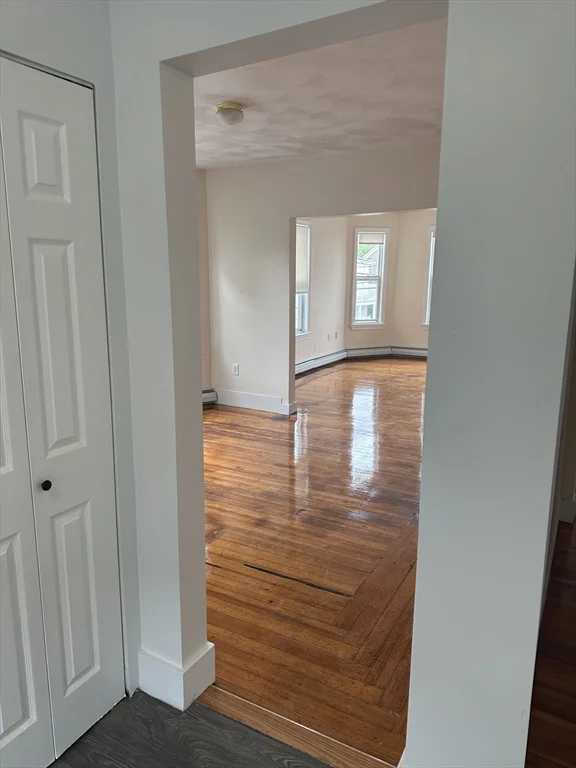 3 bed, 1 bath apartment for rent at 16 Mason St Unit 3, Glenwood — photo 14 of 16