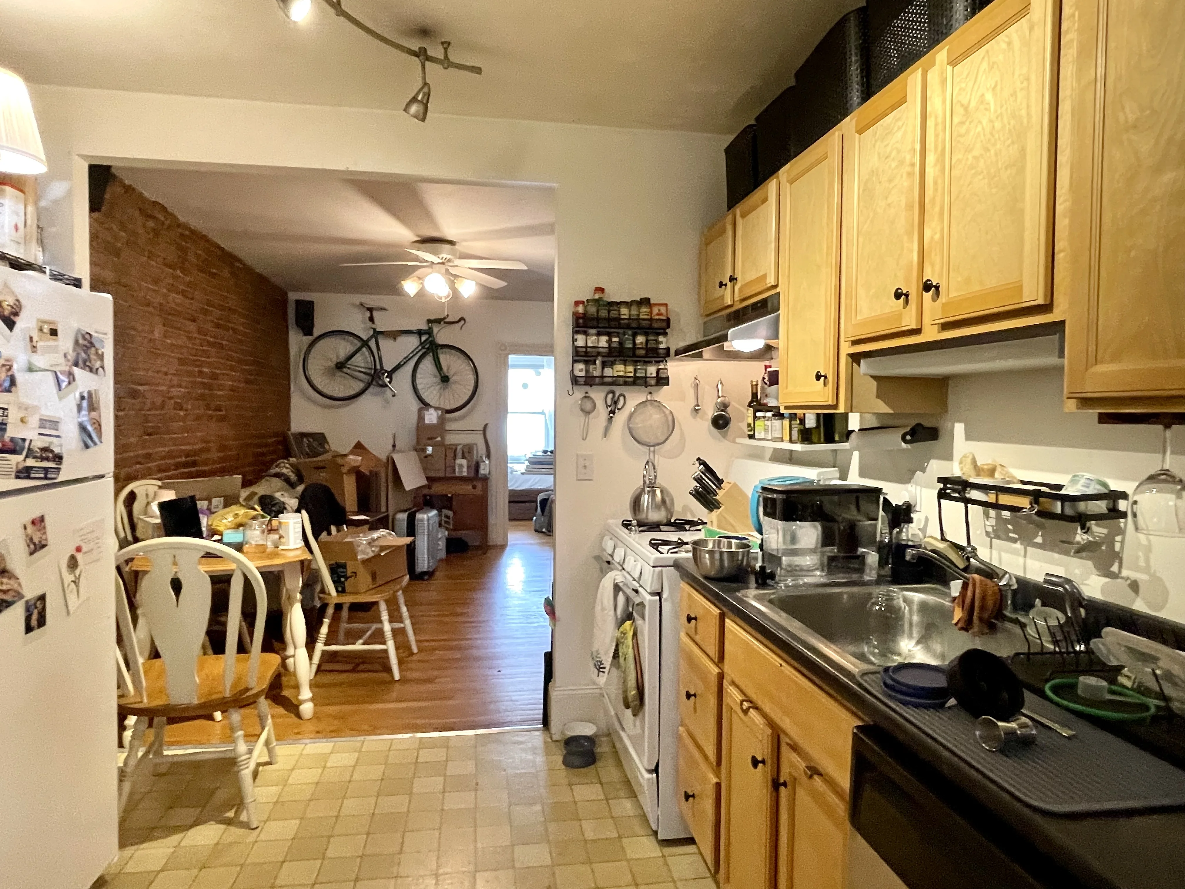 2 bed, 1 bath apartment for rent at 16 Mead St Unit 1A, Allston — photo 6 of 8