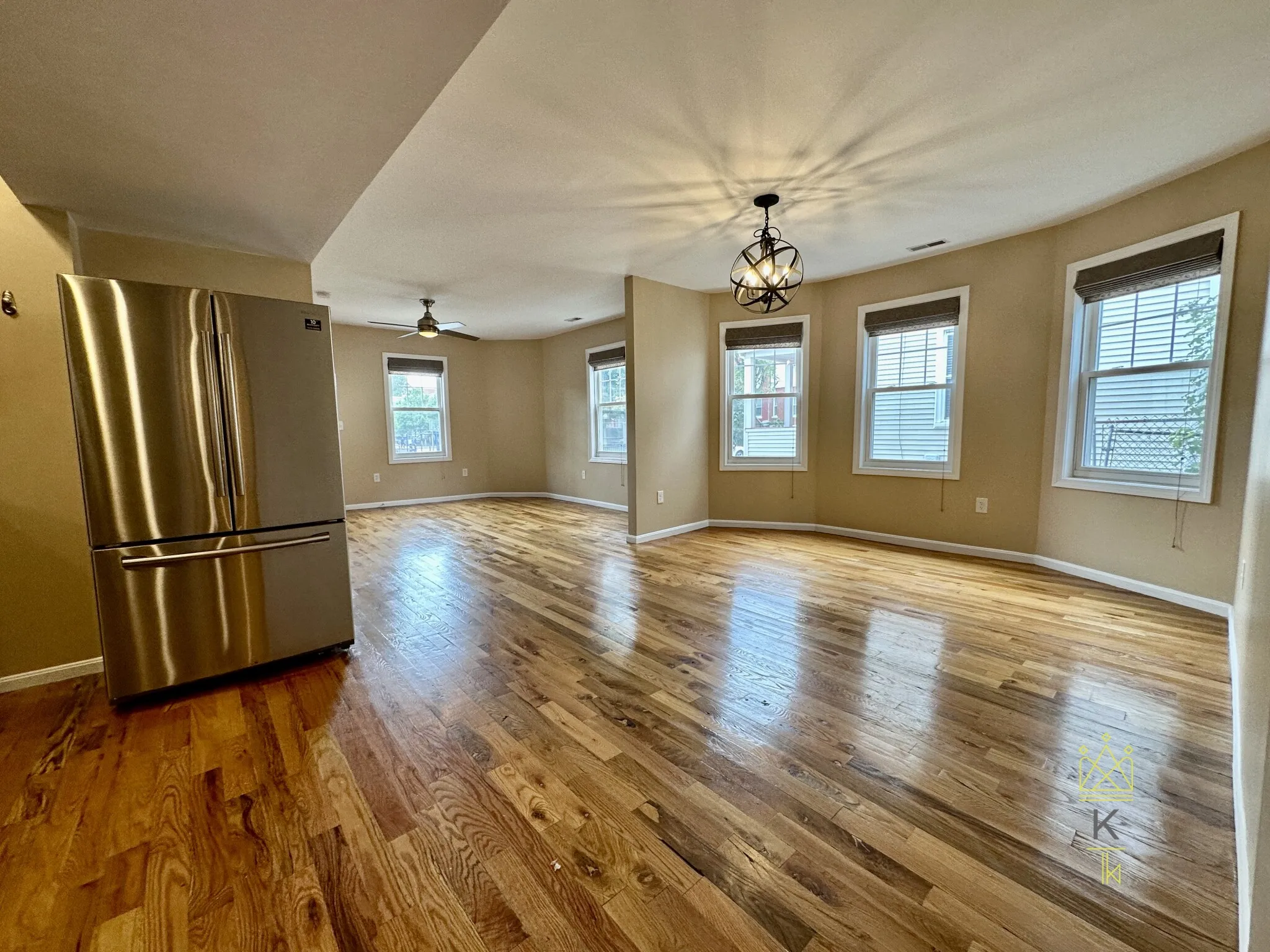 2 bed, 2 bath apartment for rent at 16 Melbourne St Unit 1, Dorchester — photo 4 of 16