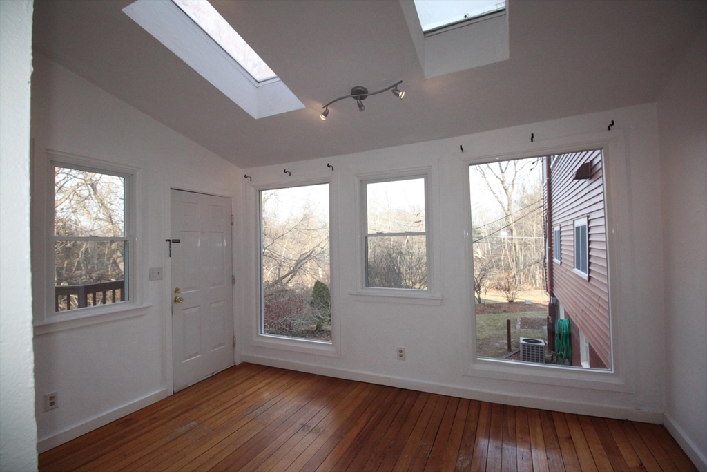 2 bed, 1 bath apartment for rent at 16 Middlesex St Unit 11, Chelmsford — photo 1 of 20
