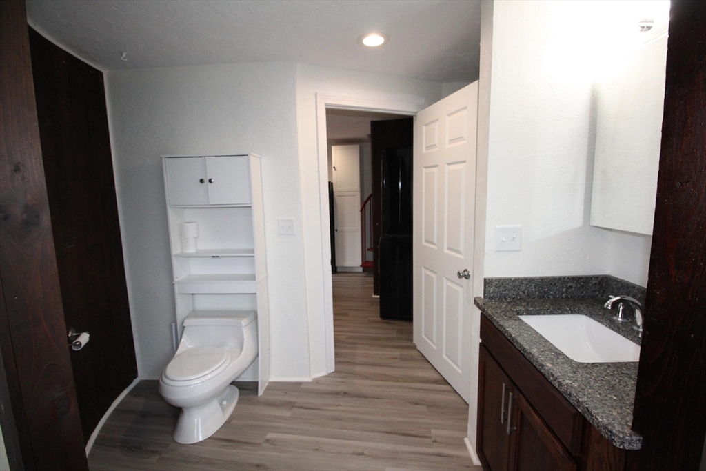 2 bed, 1 bath apartment for rent at 16 Middlesex St Unit 11, Chelmsford — photo 8 of 20